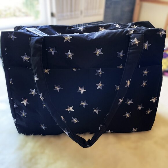 BAGGU Handbags - NWT Baggu Cloud Regular Carry-on - Stars